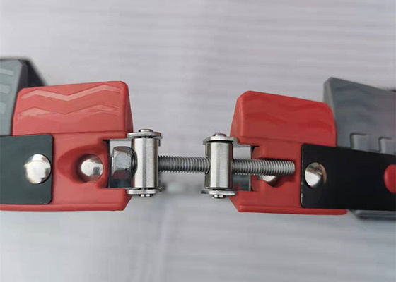 Dispositivo di sicurezza per la circolazione a fascia universale per autovetture SUV